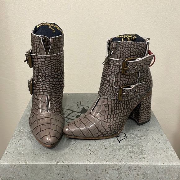 Freebird by Steven Joey Stone Croco 7 - Picture 1 of 6